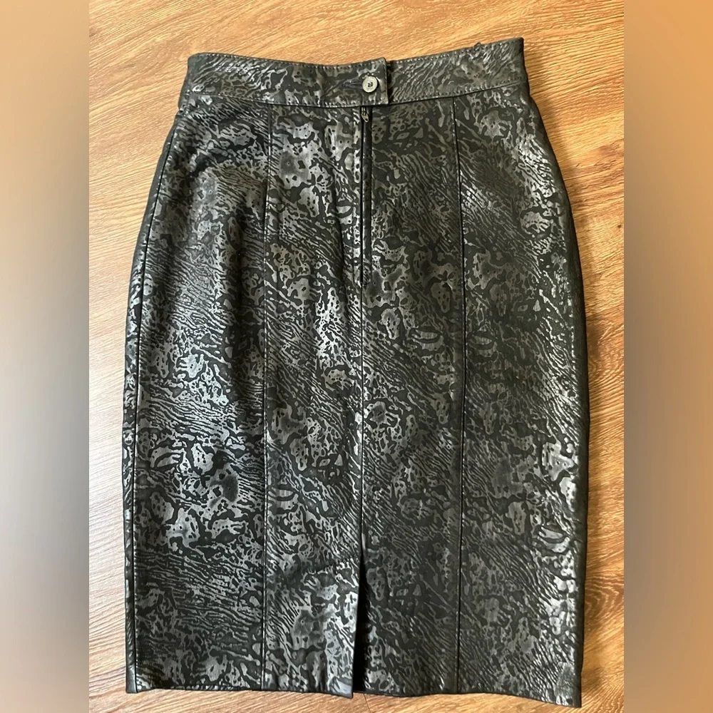 Vintage '80s Primadonna Black Embossed Leather Pencil Animal Print XS